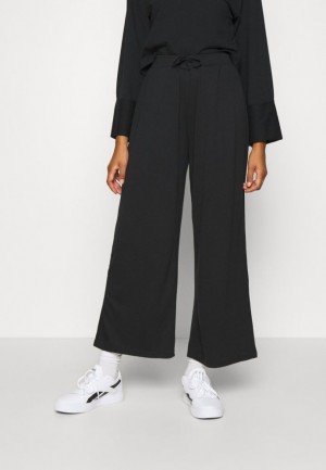 Nohavice Anna Field Siroke Topanky Fit Joggers Tracksuit Bottoms Damske Čierne | 647-UCZAXW